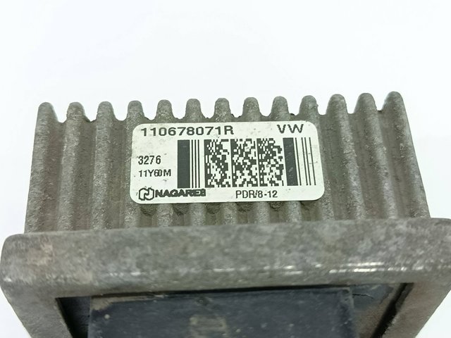 Przekaźnik świec żarowych 110678071R NISSAN