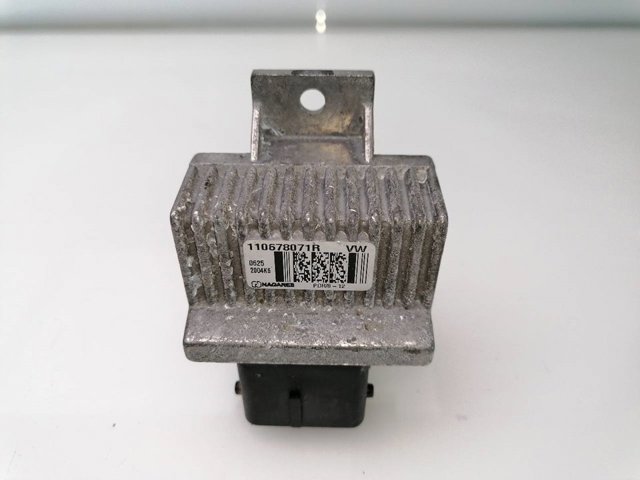 Przekaźnik świec żarowych 110678071R NISSAN