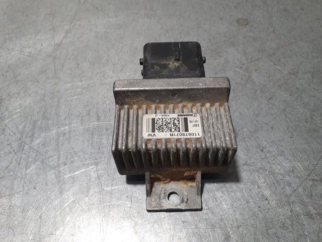 Przekaźnik świec żarowych 110678071R RENAULT