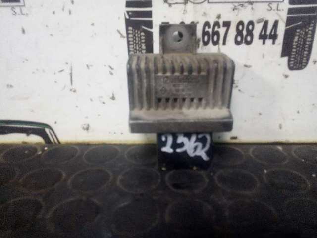 Przekaźnik świec żarowych 11067BN700 NISSAN