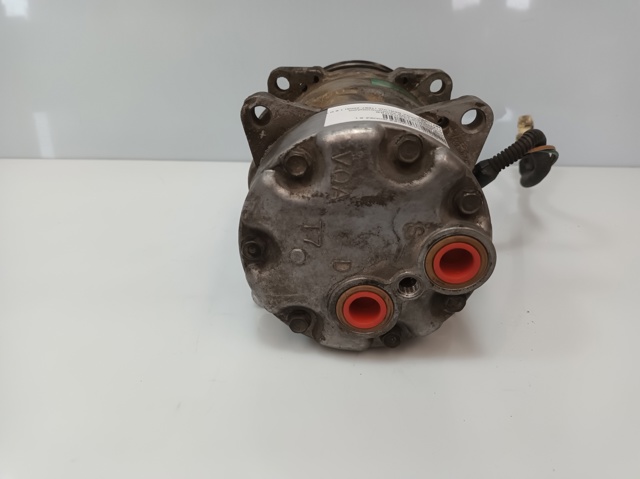 Sprężarka klimatyzacji 1106F PEUGEOT