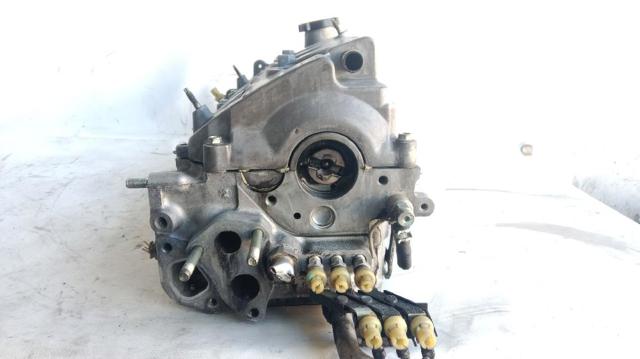 Głowica cylindrów Toyota Corolla E12U