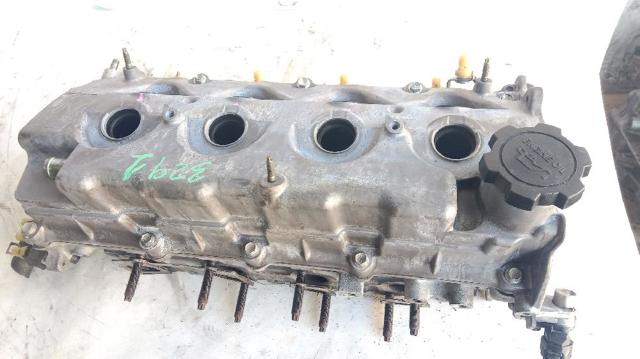 Głowica cylindrów Toyota Corolla E12U