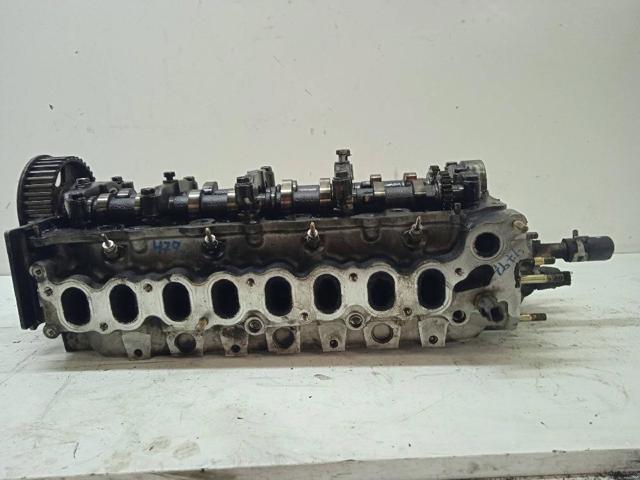 Głowica cylindrów Toyota Avensis 2 T25