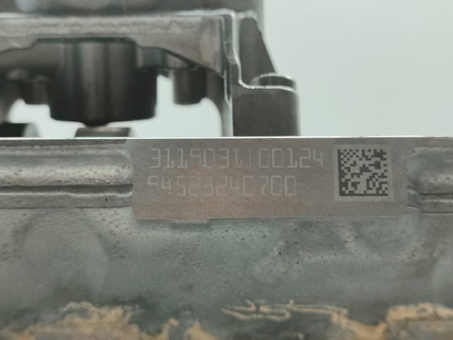 Głowica cylindrów BMW X1 F48