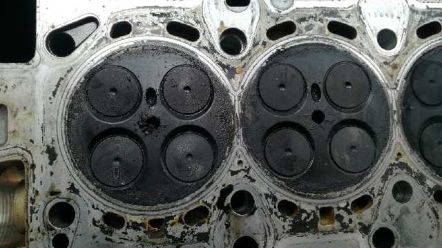 Głowica cylindrów BMW 1 E81