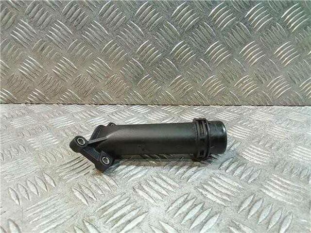 Kołnierz układu chłodzenia (trójnik) 11127810707 BMW