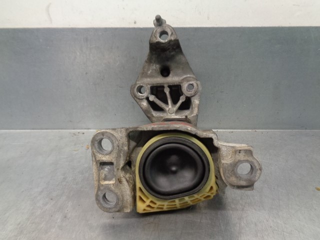 112100020R Renault (RVI)