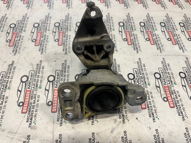 112100020R Renault (RVI)