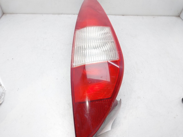 Lampa zespolona tylna prawa 1130104 FORD
