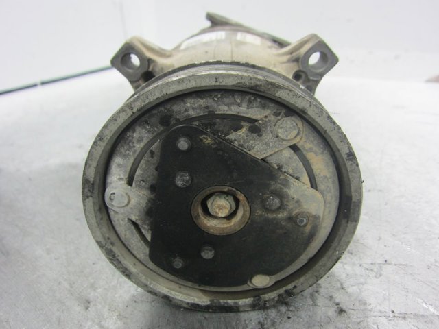 Sprężarka klimatyzacji 1135025 OPEL