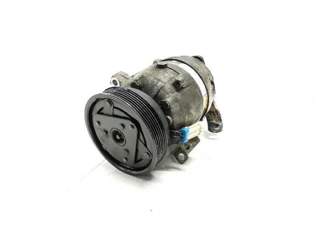 1135295 Opel