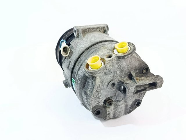 Sprężarka klimatyzacji 1135324 OPEL