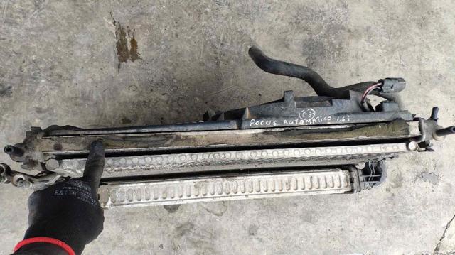 Dyfuzor chłodnicy, w komplecie z silnikiem i wirnikiem 1137328081 FORD