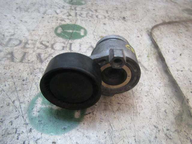 Napinacz paska napędowego 117501113R RENAULT
