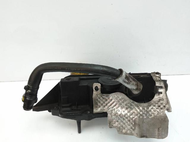 Separator oleju układu wentylacji kadłuda (bloku silnika)  118302761R NISSAN