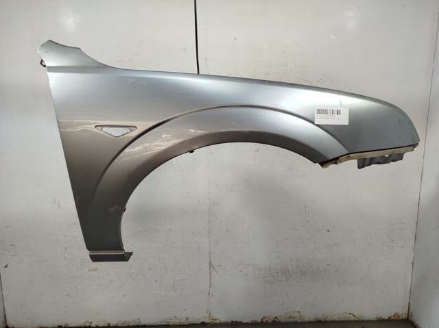Błotnik przedni prawy 1204738 FORD