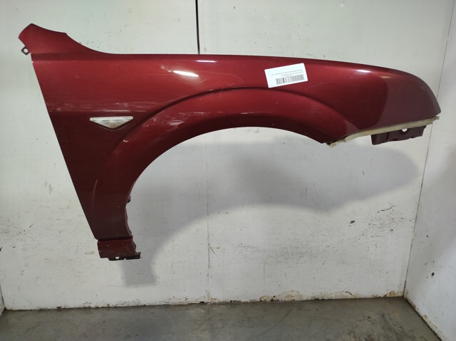 Błotnik przedni prawy 1204738 FORD