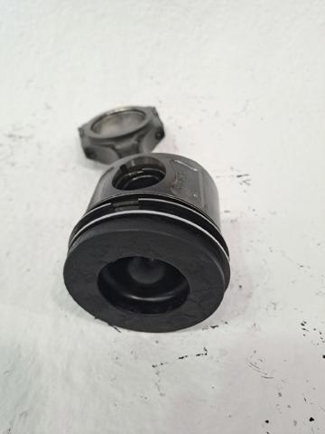 Tłok, komplet na 1 cylinder, 2. naprawa (+0,50) Ford Sierra 2 GBC,GBG