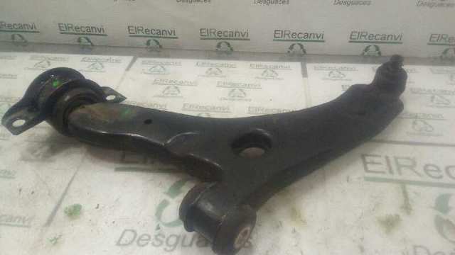 Wahacz zawieszenia przedniego dolny lewy 1207974 FORD