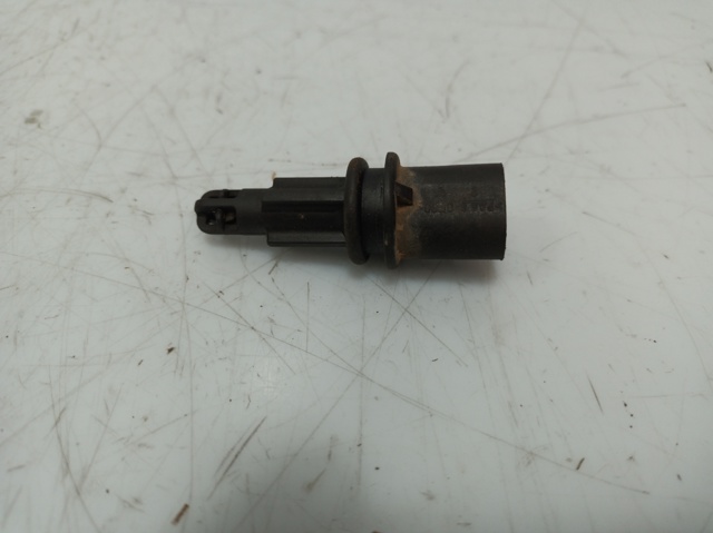 Czujnik temperatury powietrza wlotowego 12129596 OPEL