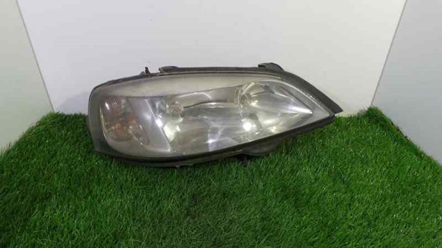 Reflektory Opel Zafira