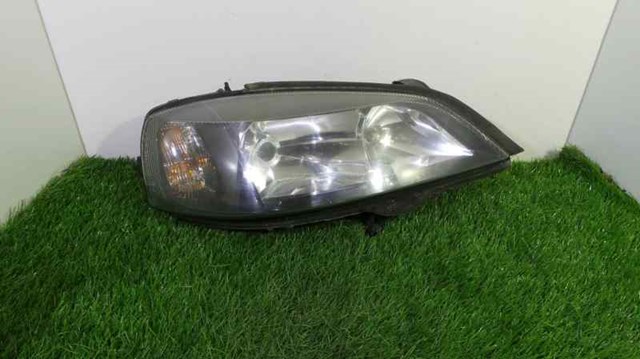 Reflektory Opel Zafira