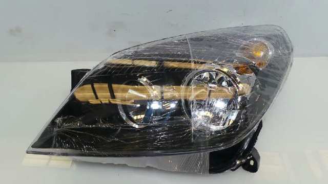 1216561 Opel