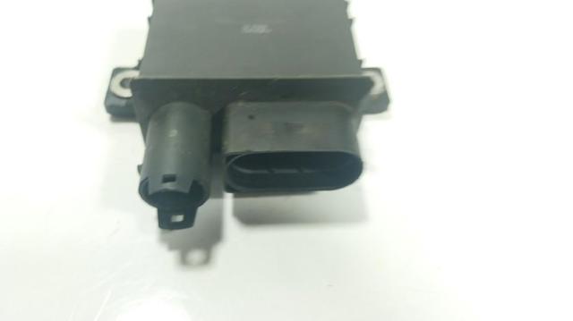 Przekaźnik świec żarowych 12218591724 BMW