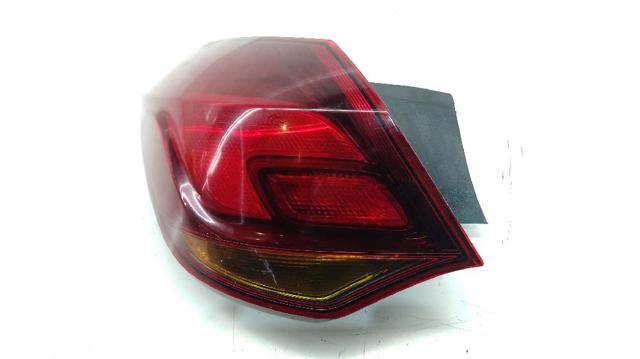 Lampa zespolona tylna lewa zewnętrzna 1222209 OPEL