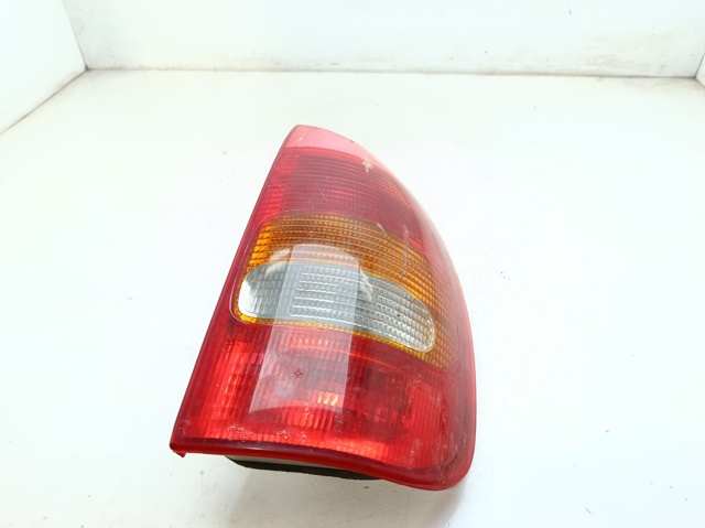 Lampa zespolona tylna prawa 1223492 OPEL