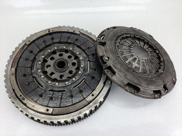 1231000Q0J Nissan/Infiniti