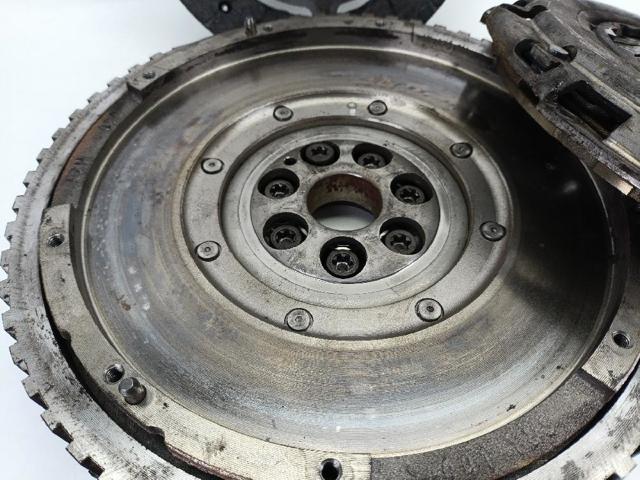 1231000Q0J Nissan/Infiniti