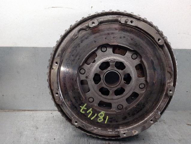 Koło zamachowe silnika 123104345R NISSAN