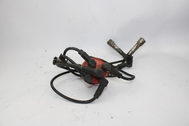 Kopułka rozdzielacza zapłonu  1235522443 VAG