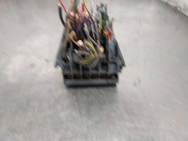 Skrzynka bezpieczników Mercedes E W124