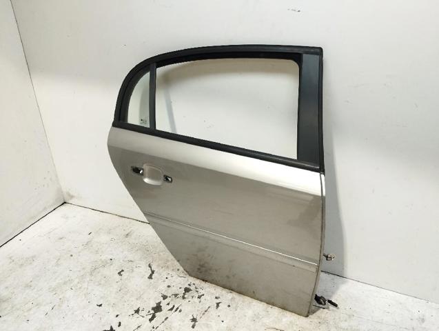 Drzwi tylne prawe 124561 OPEL