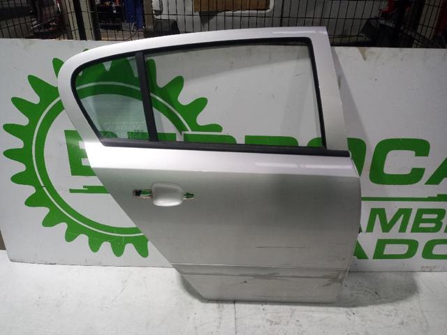 Drzwi tylne prawe 124589 OPEL