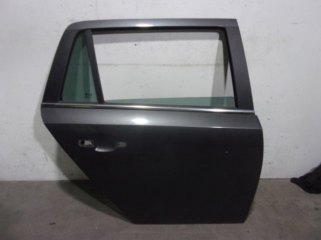 Drzwi tylne prawe 124592 OPEL