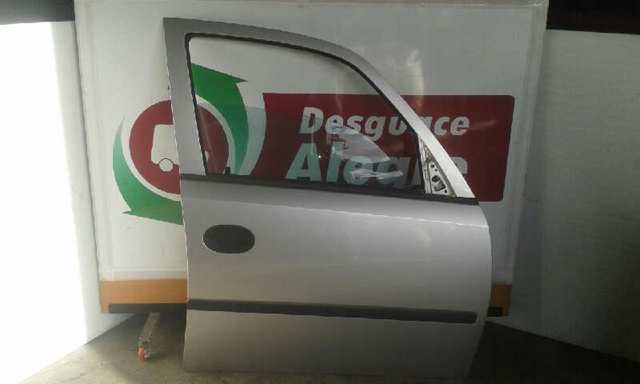 Drzwi przednie prawe 124597 OPEL