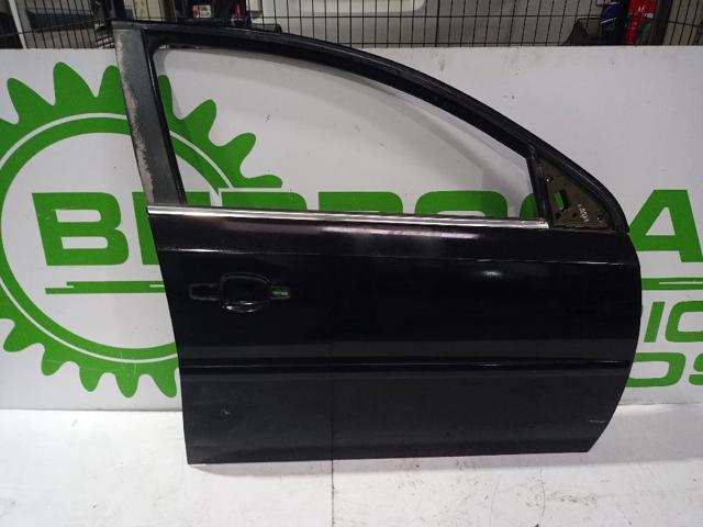 Drzwi przednie prawe 124606 OPEL