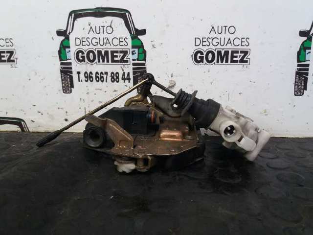 Zamek drzwi przednich prawych 1247201235 MERCEDES