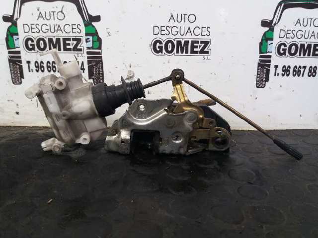 Zamek drzwi przednich prawych 1247201235 MERCEDES