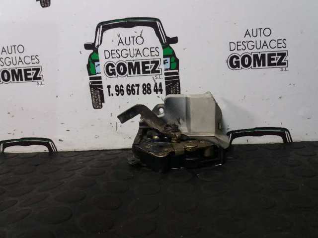 Zamek drzwi tylnych lewych 1247300535 MERCEDES
