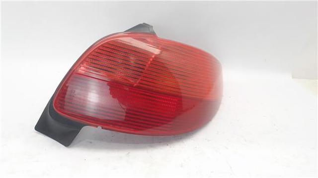 Lampa tylna Peugeot 206