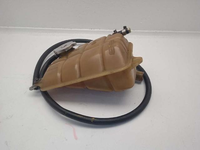 Zbiorniczek wyrównawczy układu chłodzenia Mercedes E W123