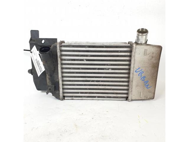 Chłodnica intercoolera 1271005100 TOYOTA