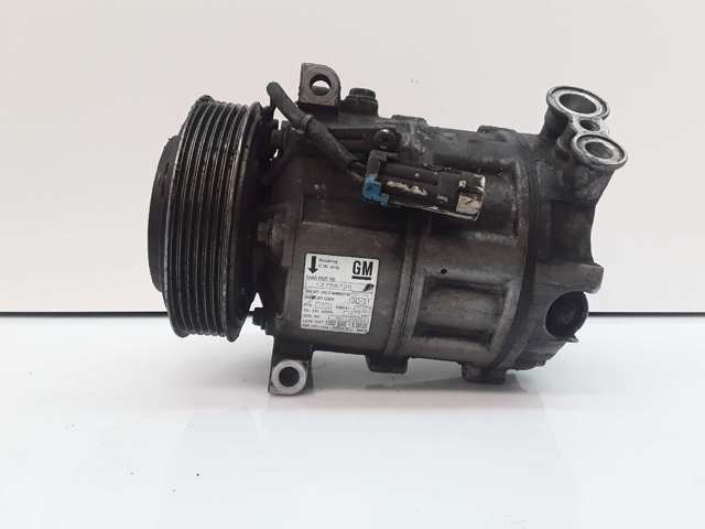 Sprężarka klimatyzacji 12756725 GM