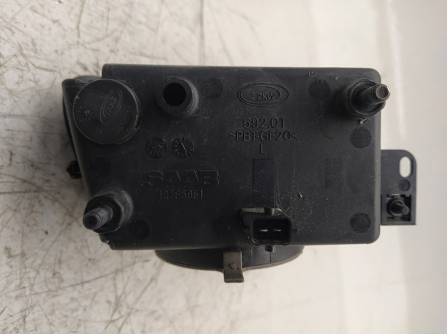 Lampa przeciwmgielna lewa 12785951 GM