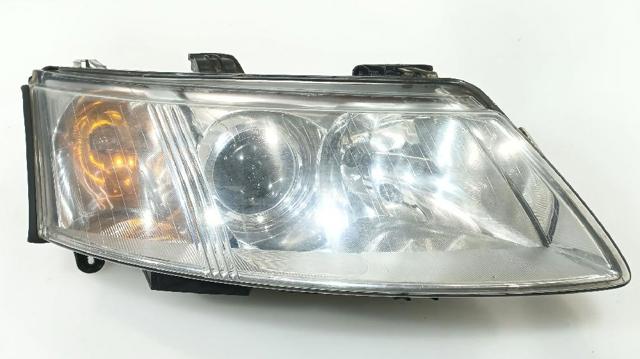 Reflektor prawy 12799350 GM
